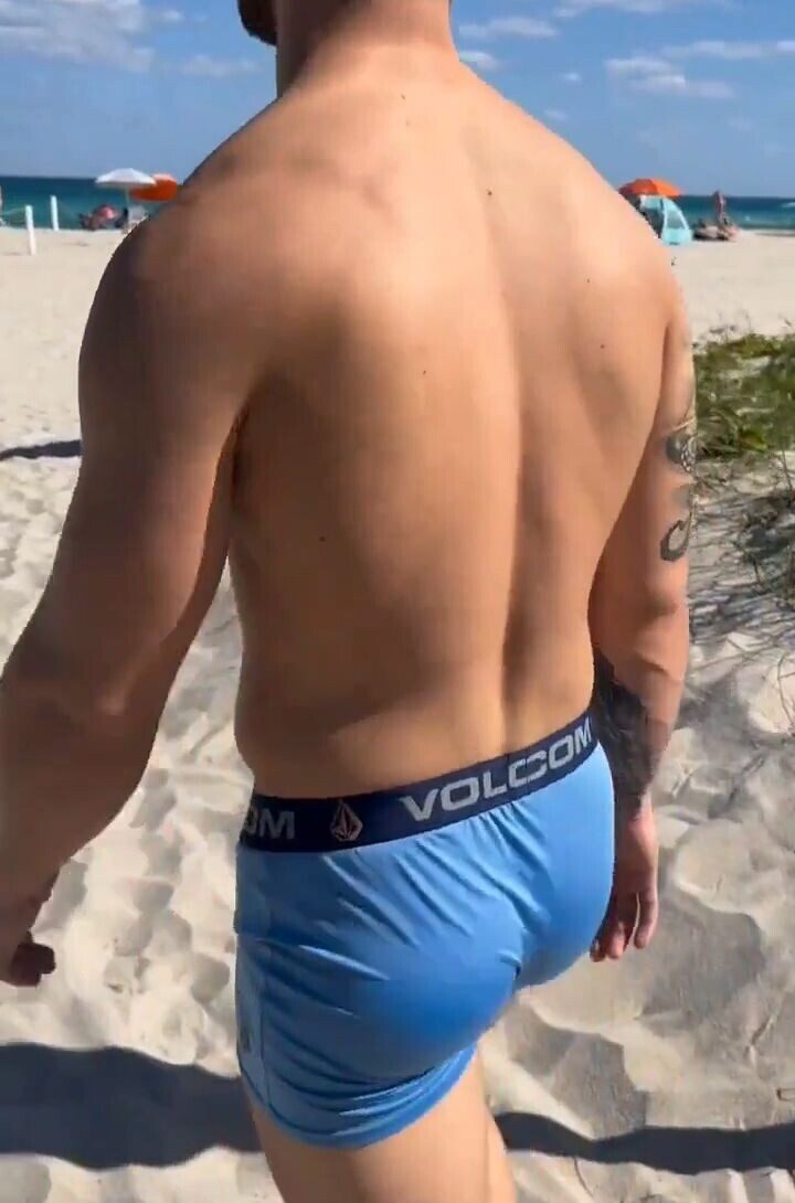 beach wedgie