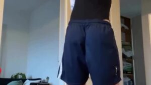 nerd self ripping wedgie